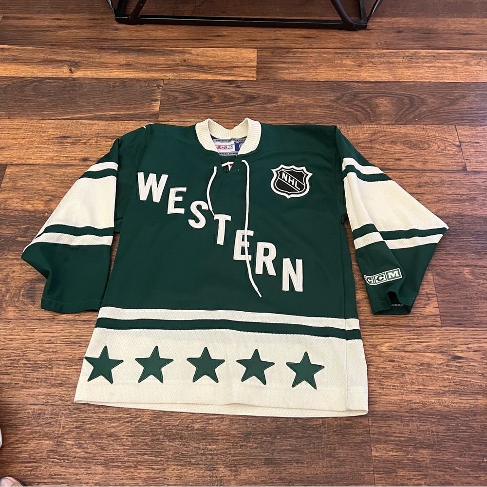 CCM youth L/Lx 2004 vintage
Minnesota Western All-Star Game.shirt